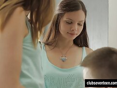 Une étudiante en french porn amateur auto-stop fait une pipe (Felicia Kiss)